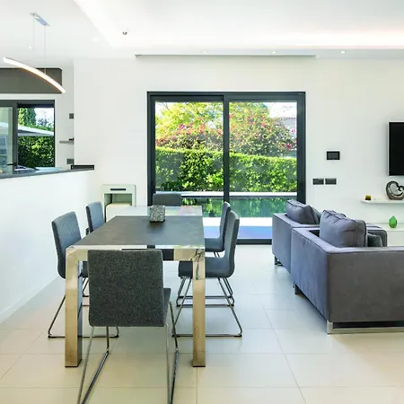 Villa Modern With Pool By Homing Vale do Lobo